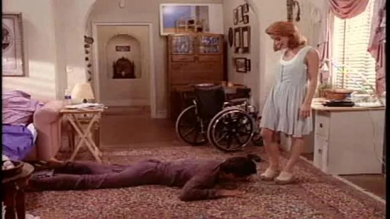 Кадры из сериала Мелроуз Плэйс (1992)